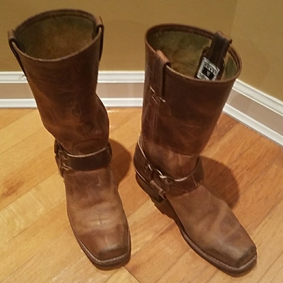 Frye Shoes - Frye Harness 12R boots - size 8